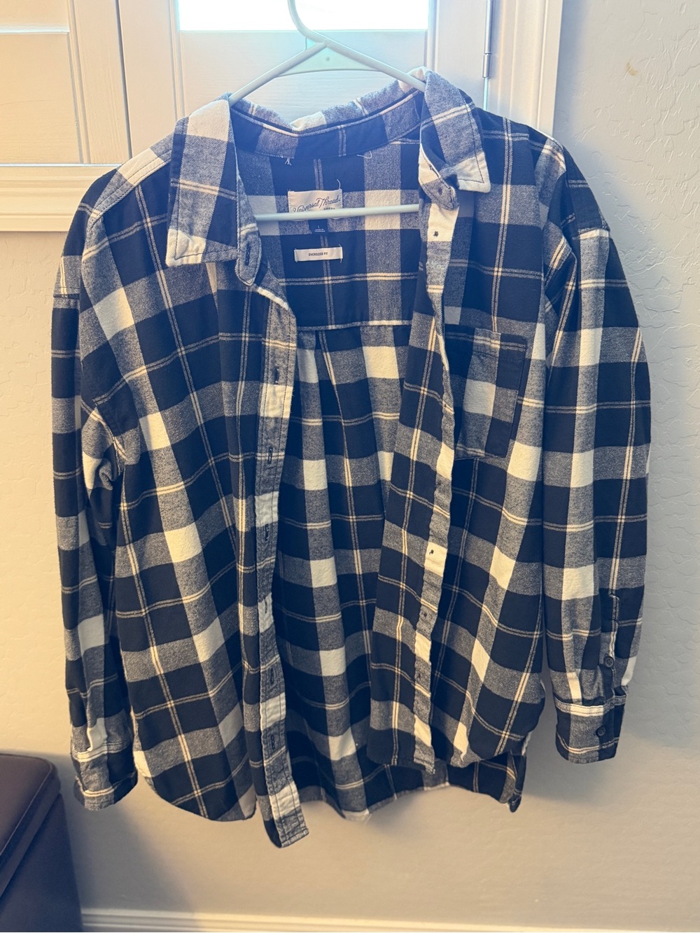 Universal Thread Black & White Plaid Button-Down Shirt